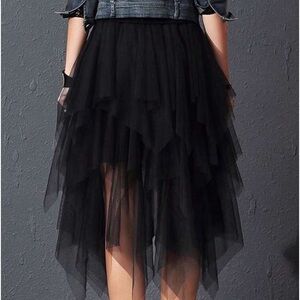 Women’s mesh skirt